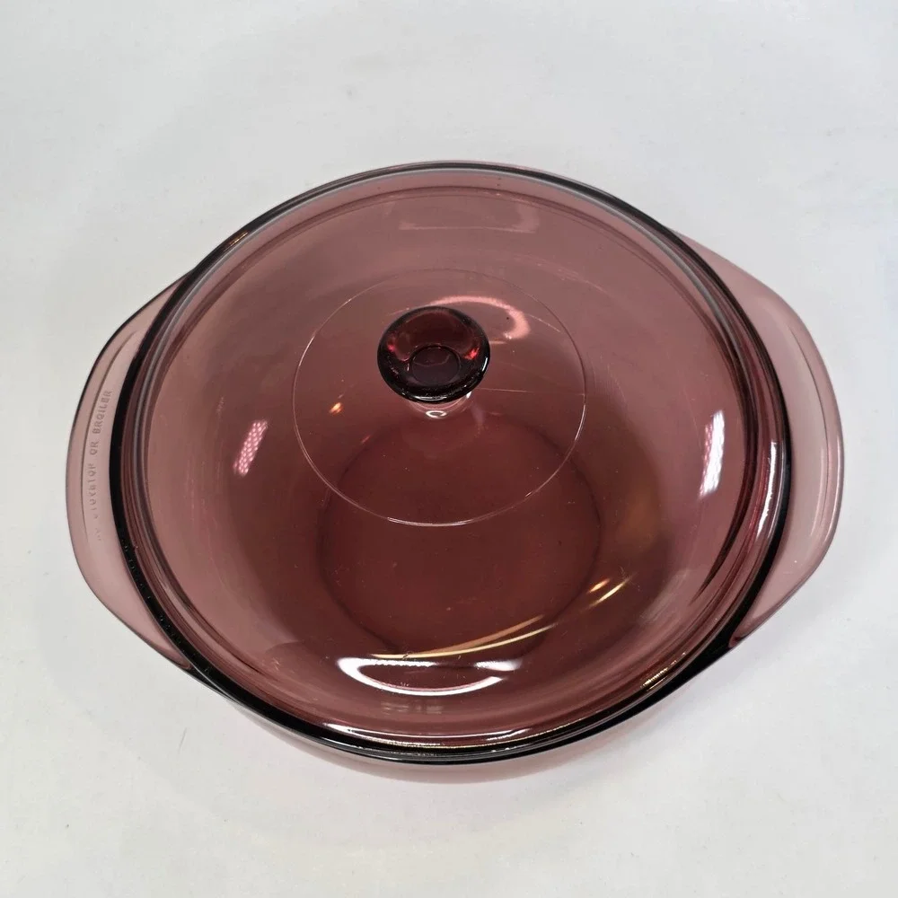 Pyrex Visions Cranberry Glass Casserole Dish with Lid Round Baker V-2.5-B